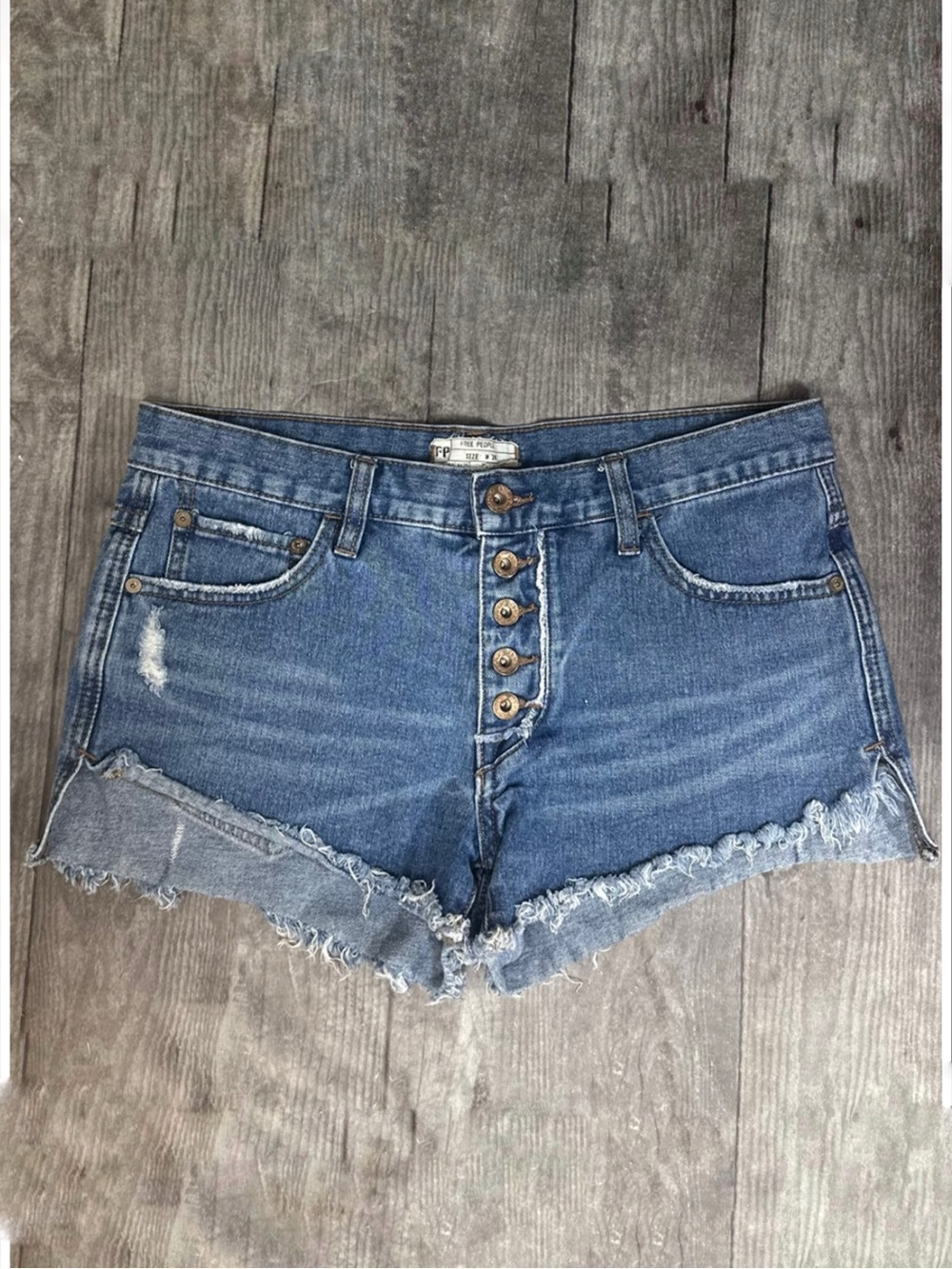 Free People Button Fly Jean Shorts ~ Size 26 ~ Item #AA217